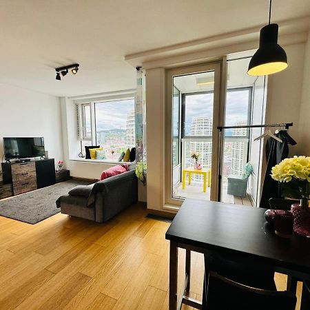 Apartments In Panorama City On 25Th Floor - Amazing View Close To Old Town Bratislava Bagian luar foto