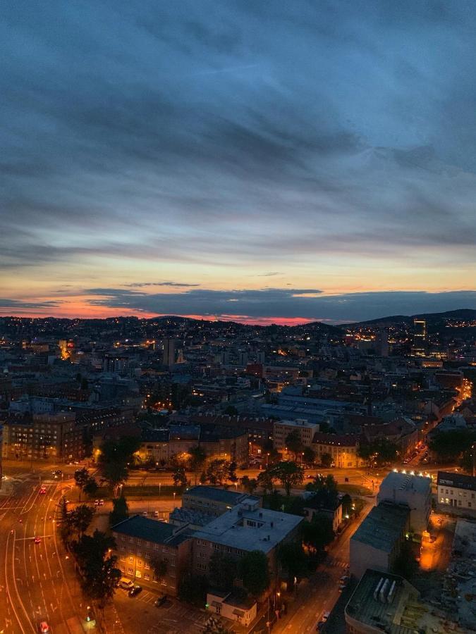Apartments In Panorama City On 25Th Floor - Amazing View Close To Old Town Bratislava Bagian luar foto